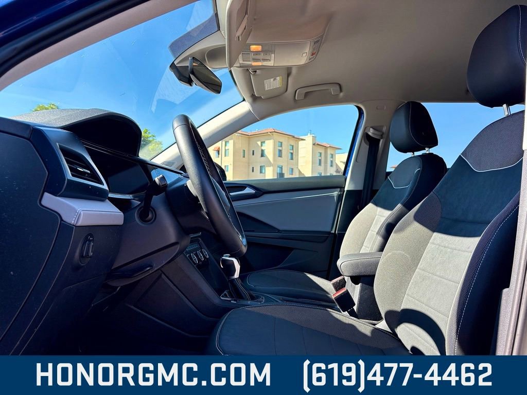 Used 2024 Volkswagen Taos SE image 10