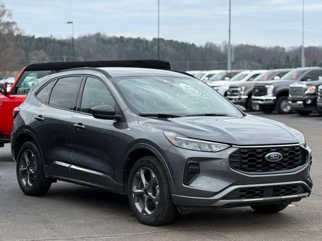 Used 2023 Ford Escape ST-Line w/ Tech Pack #1 image 31