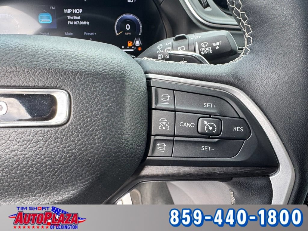 Used 2023 Jeep Grand Cherokee Limited AWD/4WD image 20