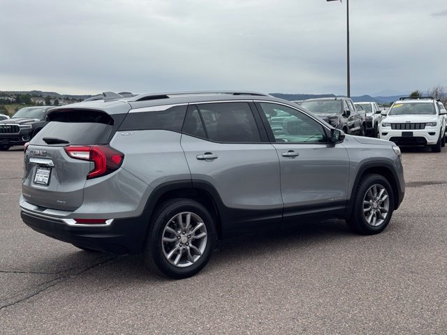 Certified 2024 GMC Terrain SLT AWD/4WD image 5