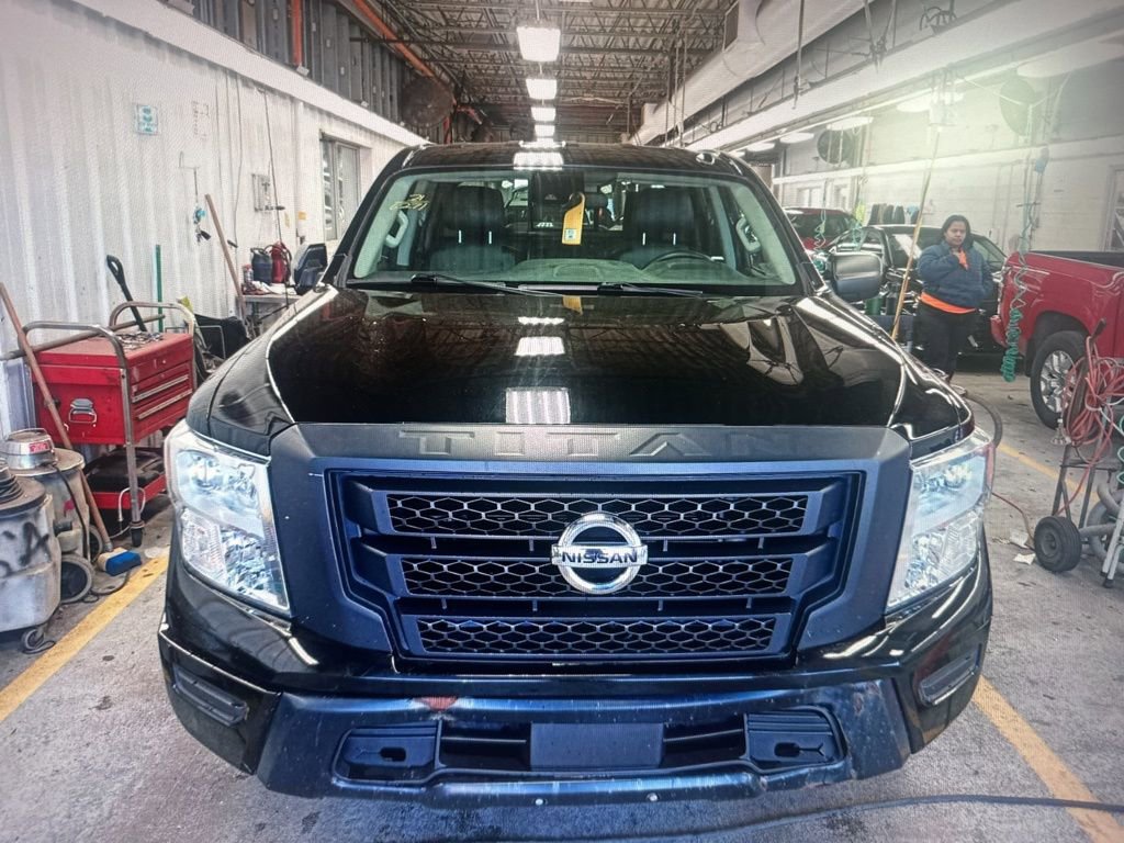 Used 2021 Nissan Titan S w/ S Utility Package image 2