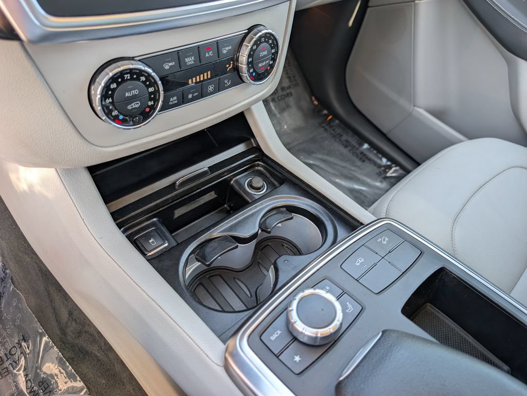 Used 2015 Mercedes-Benz GL 450 4MATIC image 31