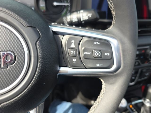 Used 2025 Jeep Wrangler Unlimited Sahara w/ Safety Group image 24