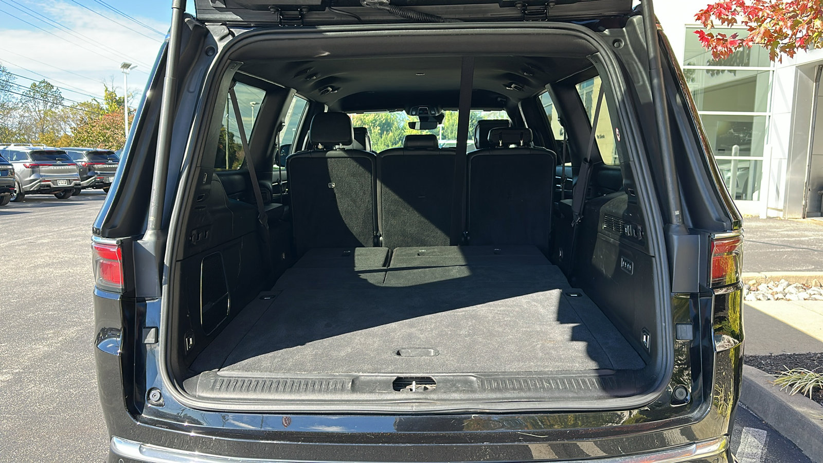 Used 2023 Jeep Wagoneer L Series II image 7