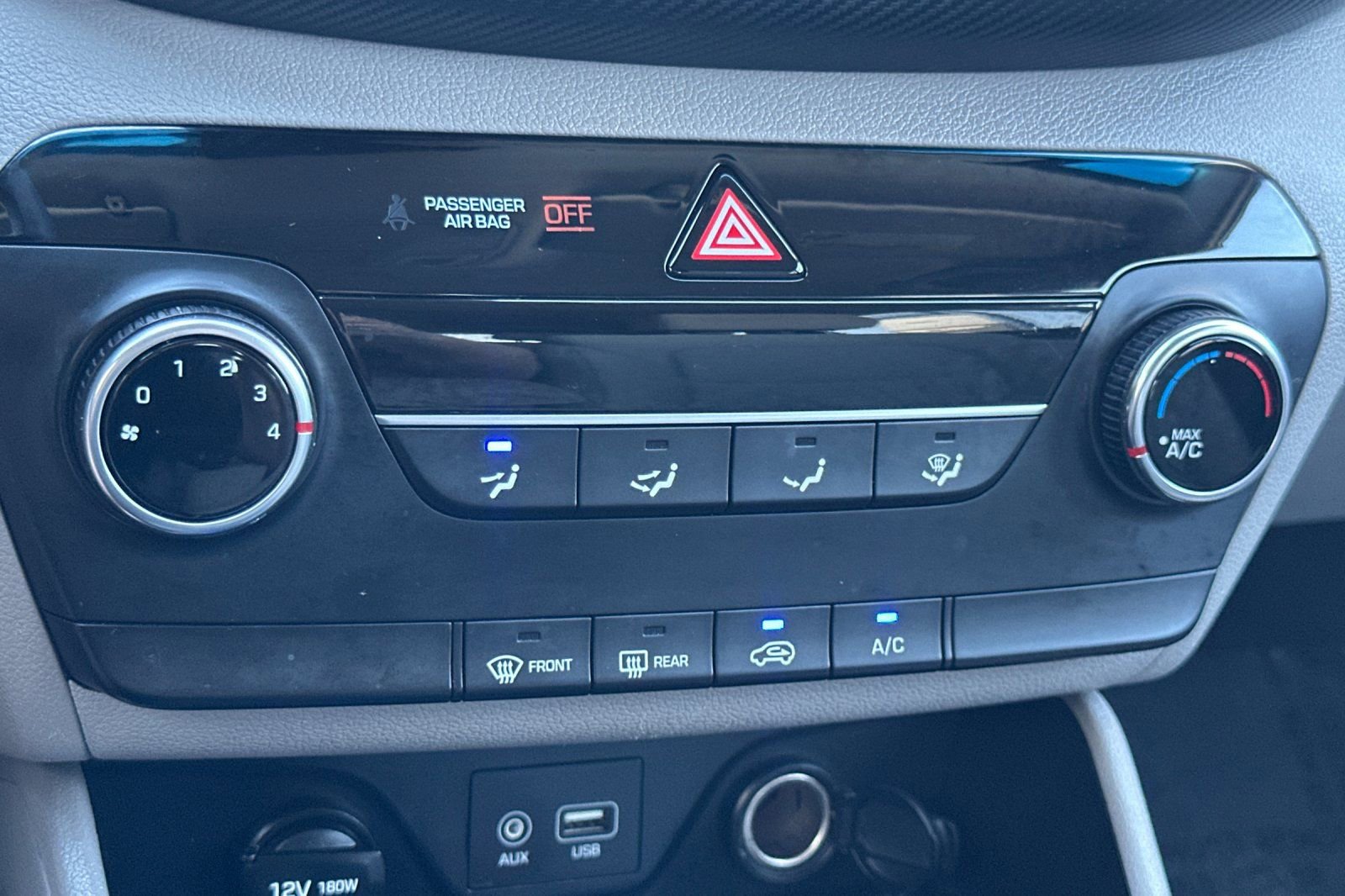 Used 2020 Hyundai Tucson SE image 19