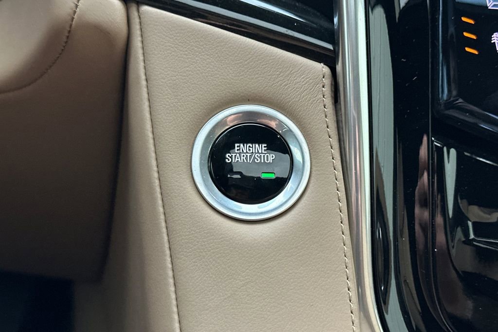 Used 2020 Cadillac Escalade Platinum AWD/4WD image 25