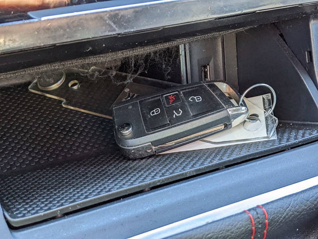 Used 2019 Volkswagen GTI SE w/ SE Experience Package image 18