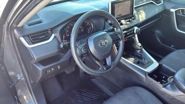 Used 2024 Toyota RAV4 XLE AWD/4WD image 18
