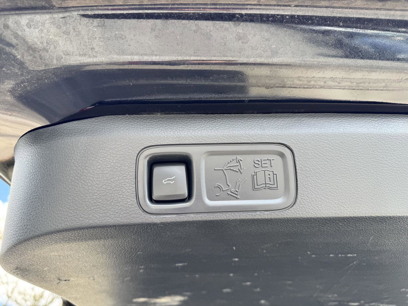 Used 2022 Ford Expedition Timberline image 24