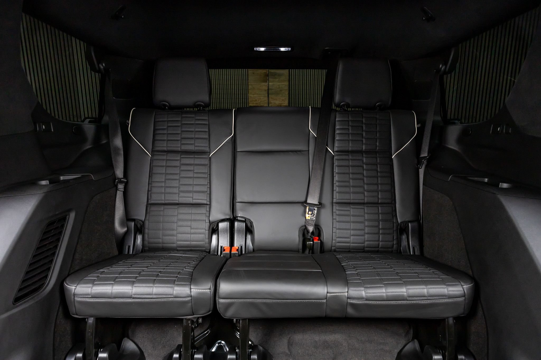 Used 2026 Cadillac Escalade V w/ LPO, Floor Liner Package AWD/4WD image 38