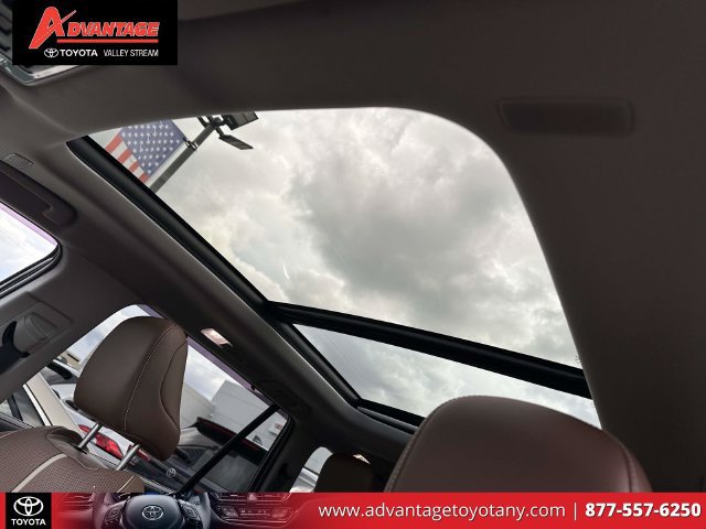 Used 2024 Toyota Grand Highlander AWD image 24
