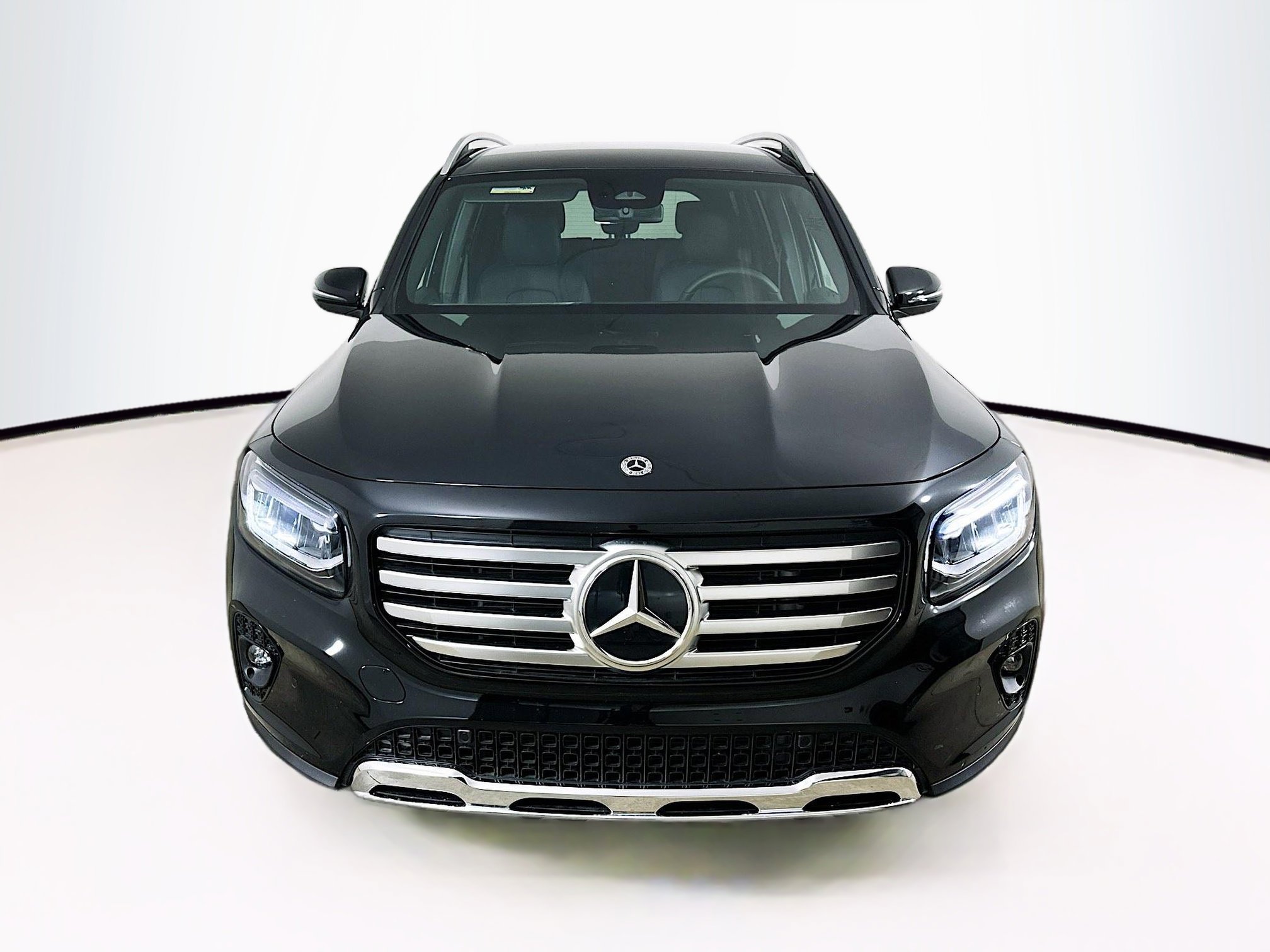 Certified 2025 Mercedes-Benz GLB 250 4MATIC image 2