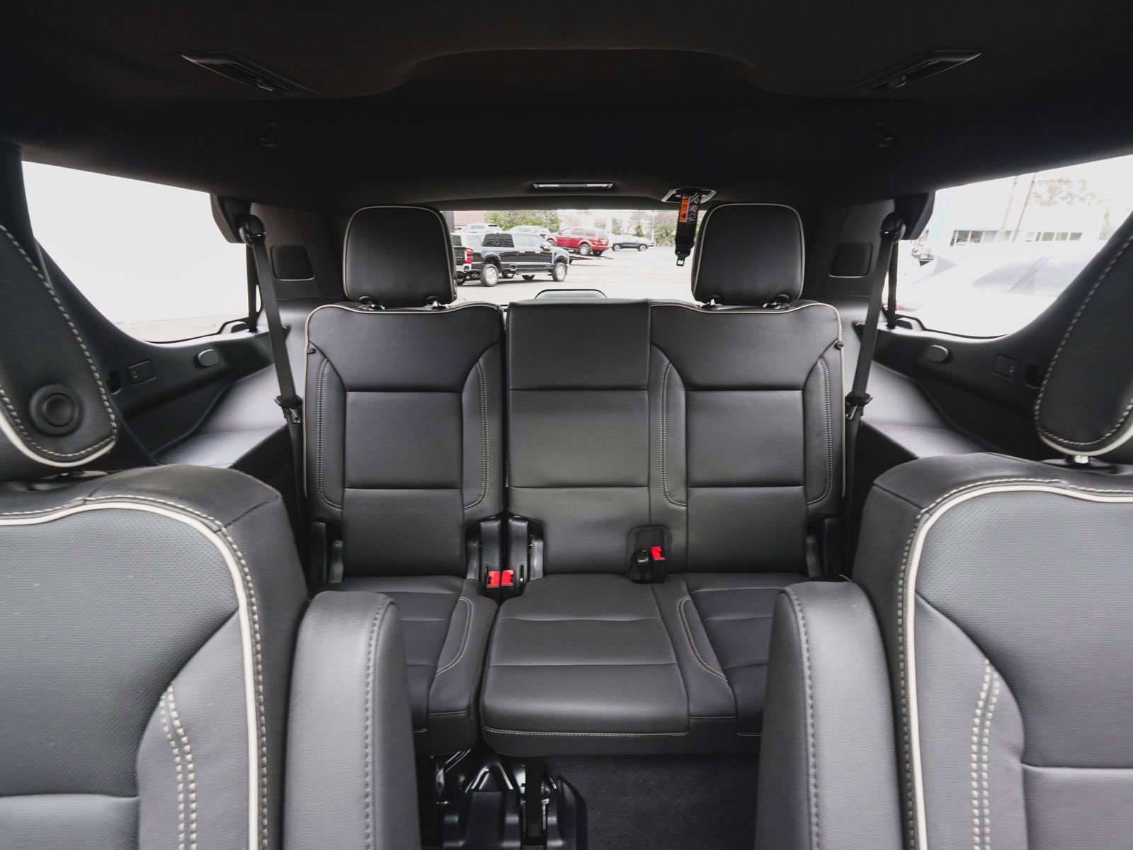 Used 2025 Chevrolet Tahoe Premier w/ Sun And Tow Package image 38