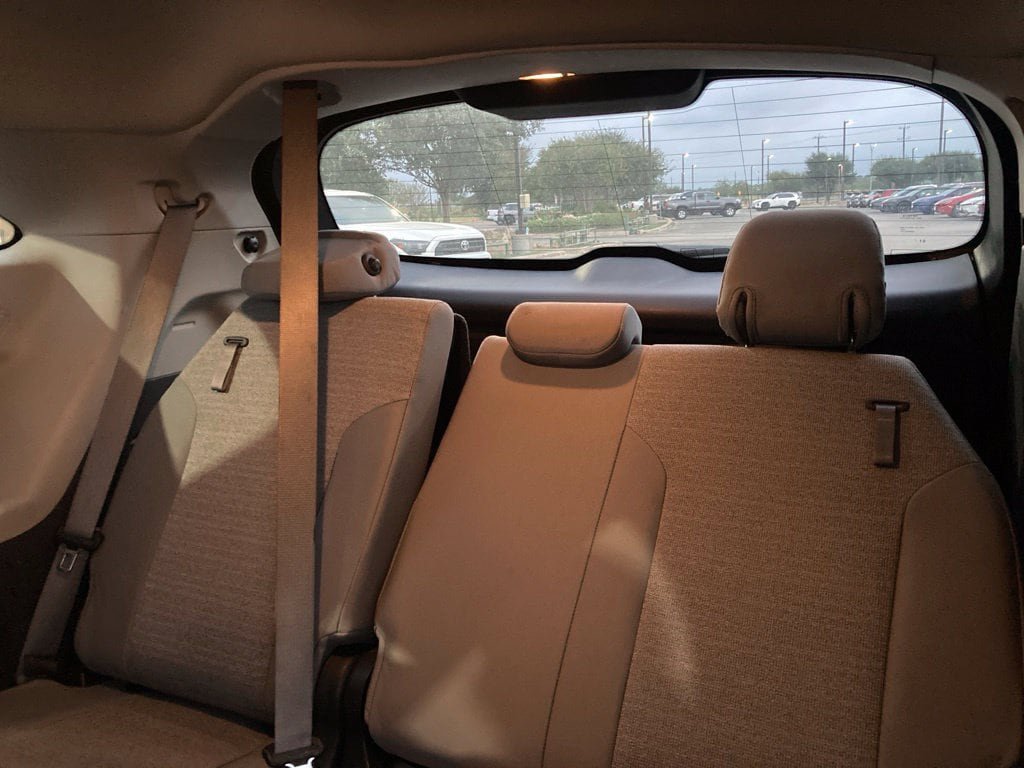 Used 2022 Toyota Sienna LE FWD image 10