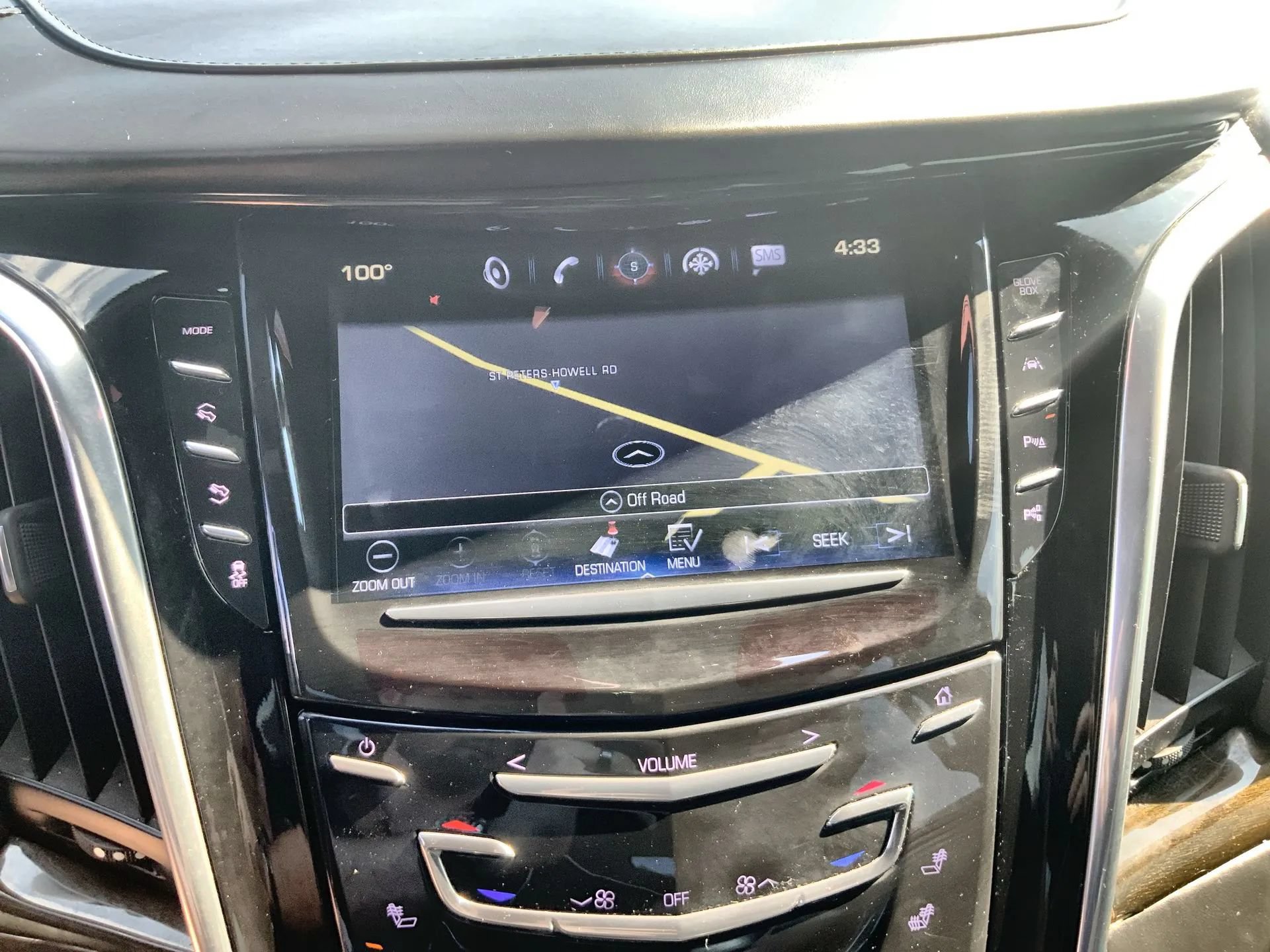 Used 2017 Cadillac Escalade Platinum RWD image 20