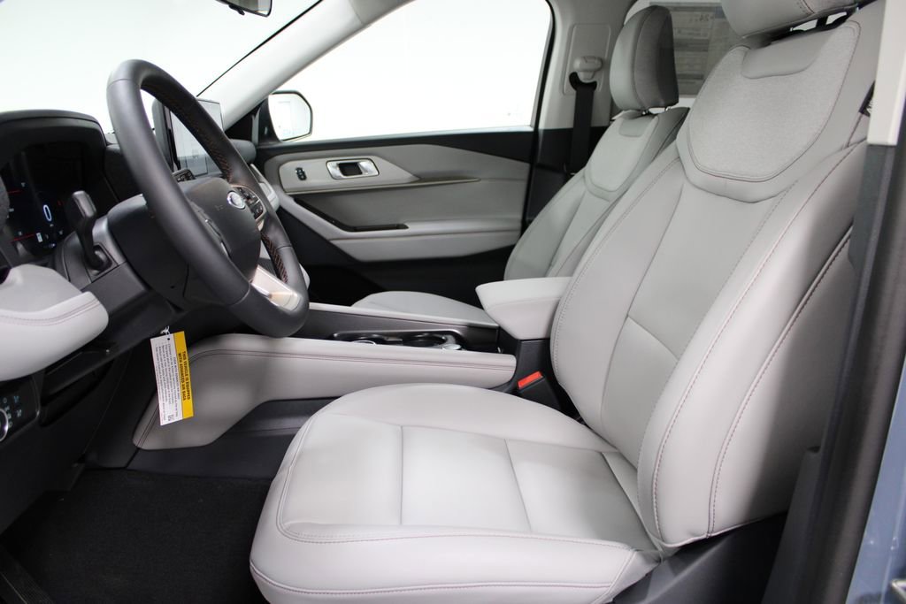 New 2026 Ford Explorer Active image 21