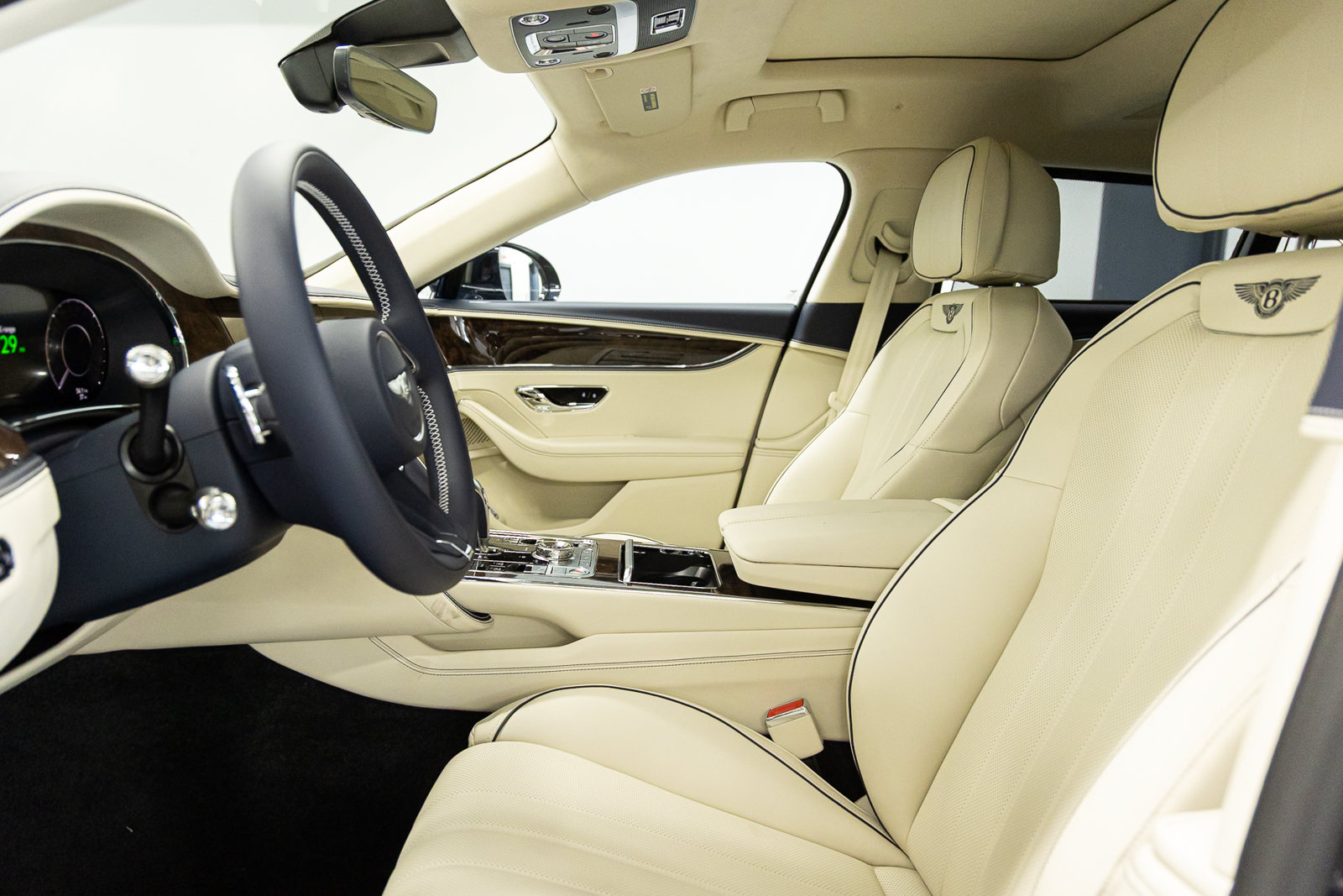New 2026 Bentley Flying Spur Plug-In Hybrid AWD/4WD image 28