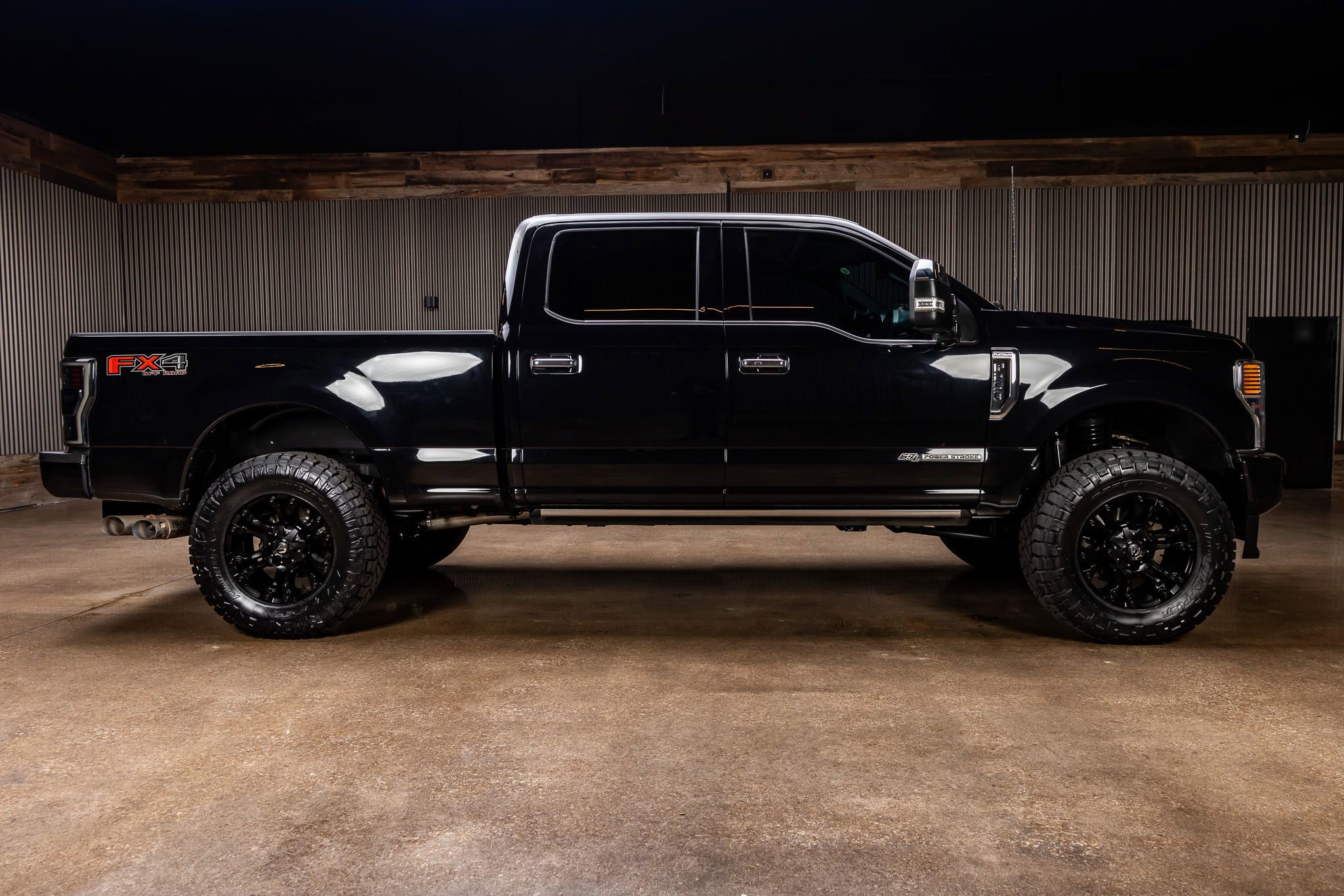 Used 2022 Ford F250 Platinum image 11