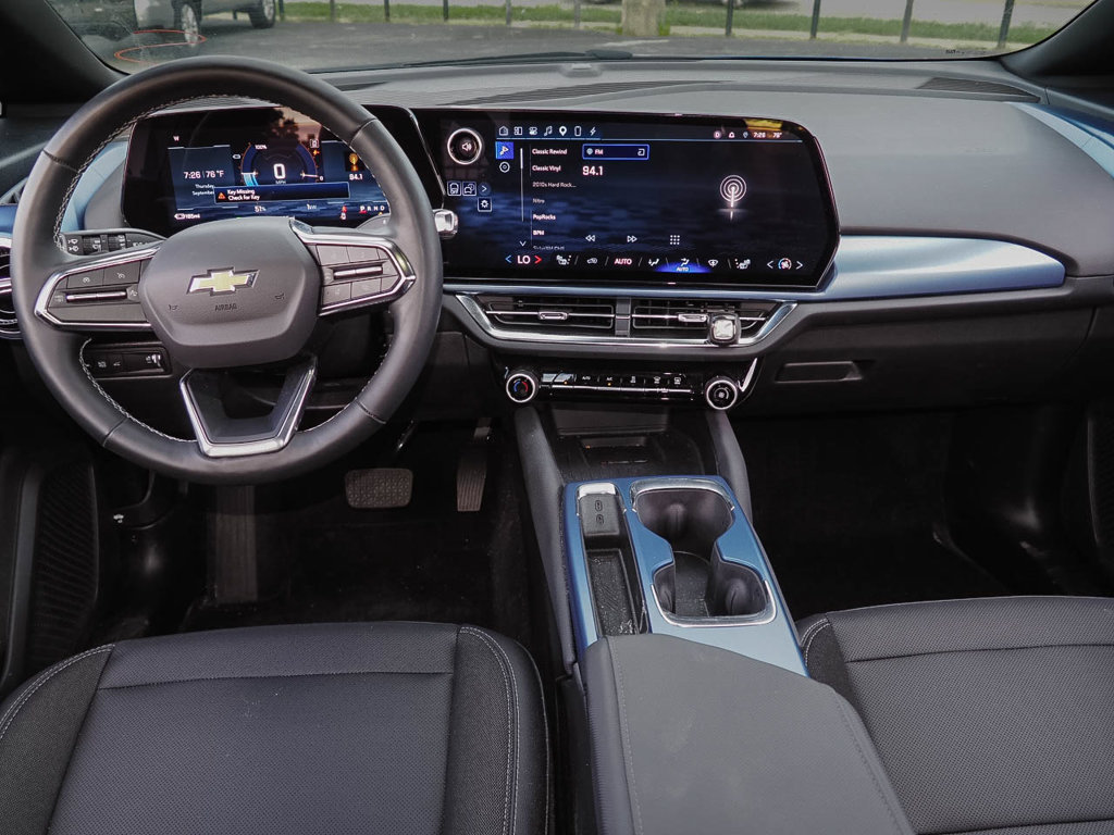 Used 2025 Chevrolet Equinox EV LT w/ Convenience Package FWD image 9