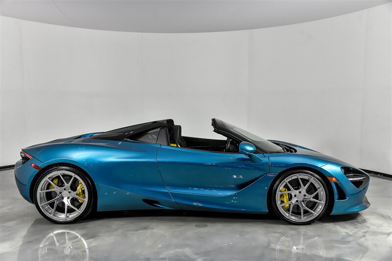Used 2020 McLaren 720S Spider RWD image 13