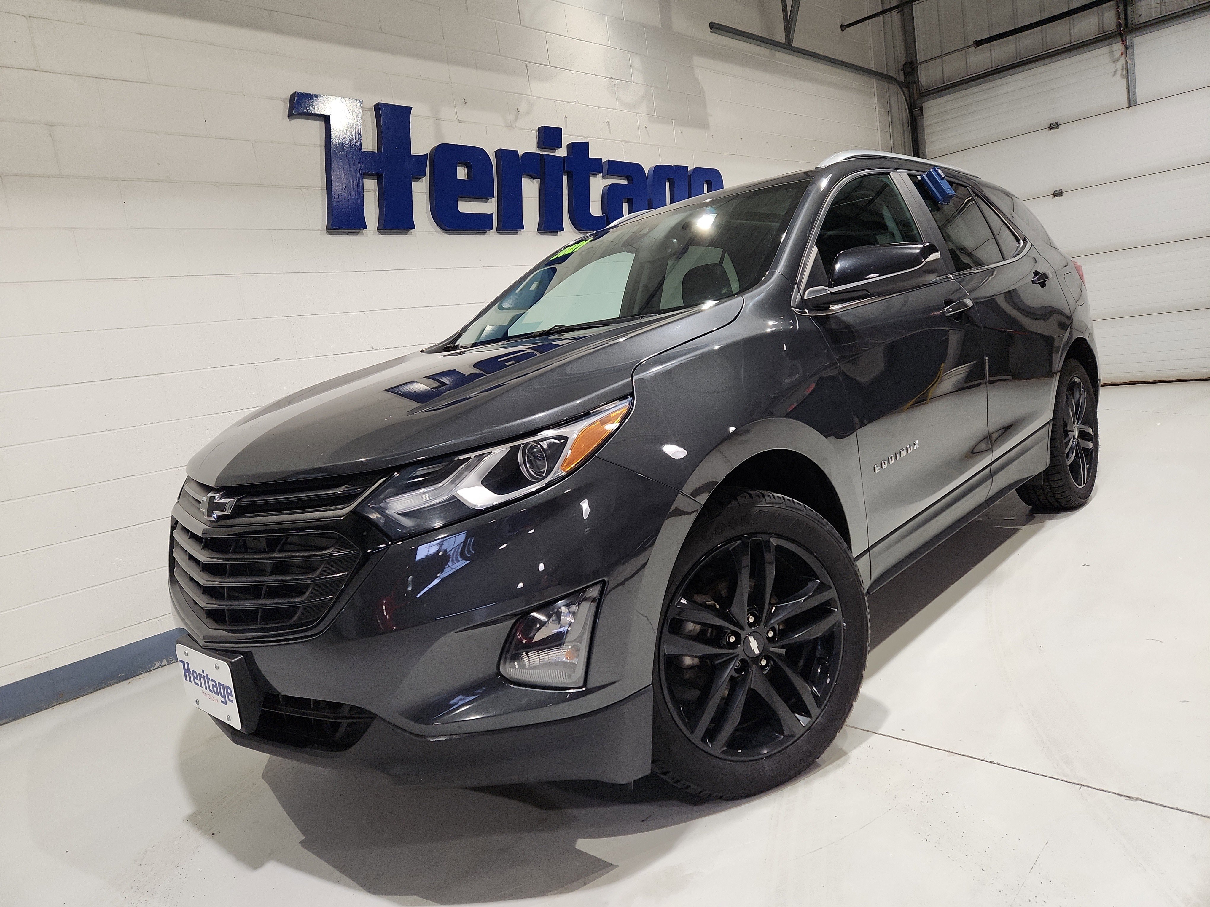 Used 2021 Chevrolet Equinox LT image 1