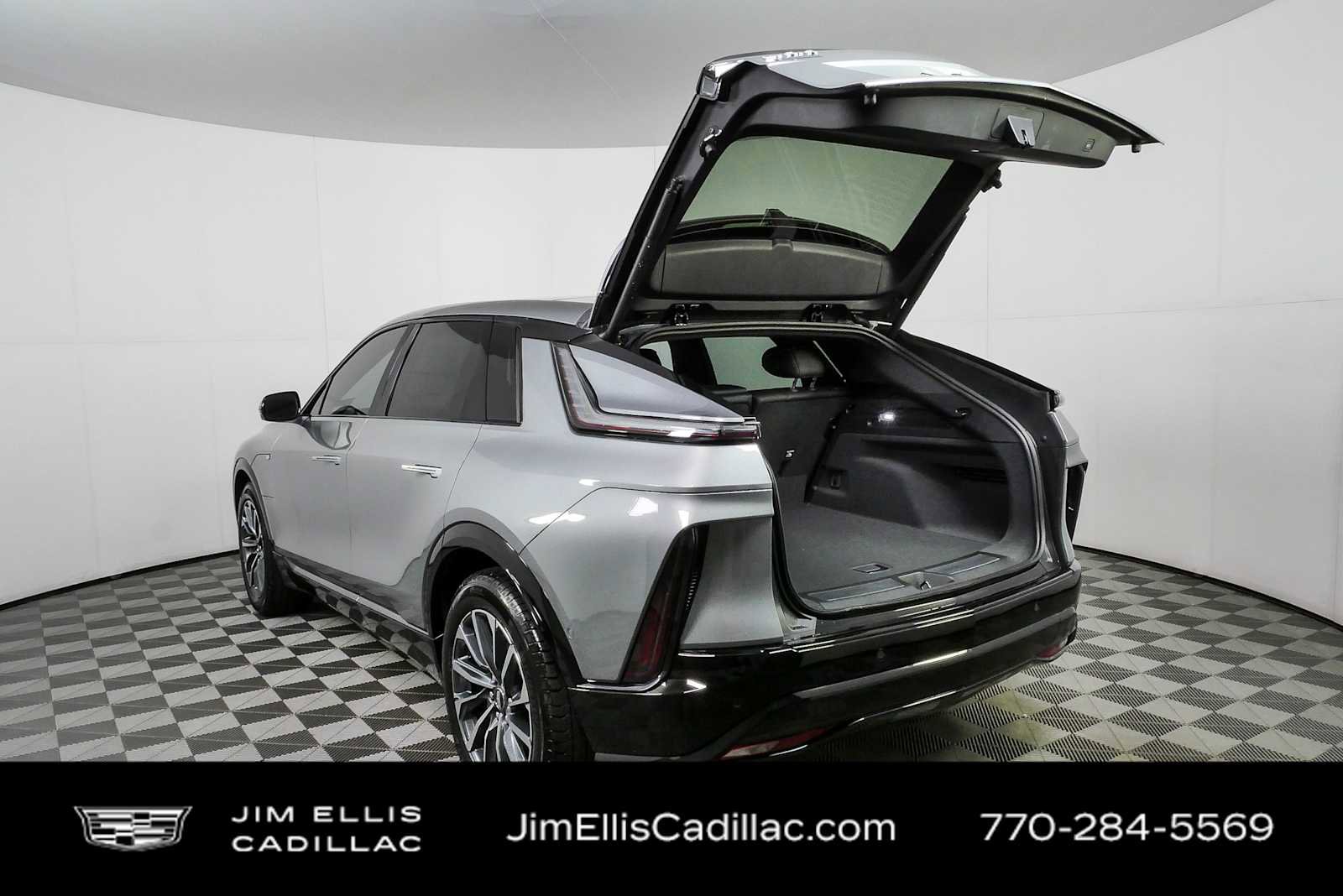 New 2026 Cadillac Lyriq Sport RWD image 33