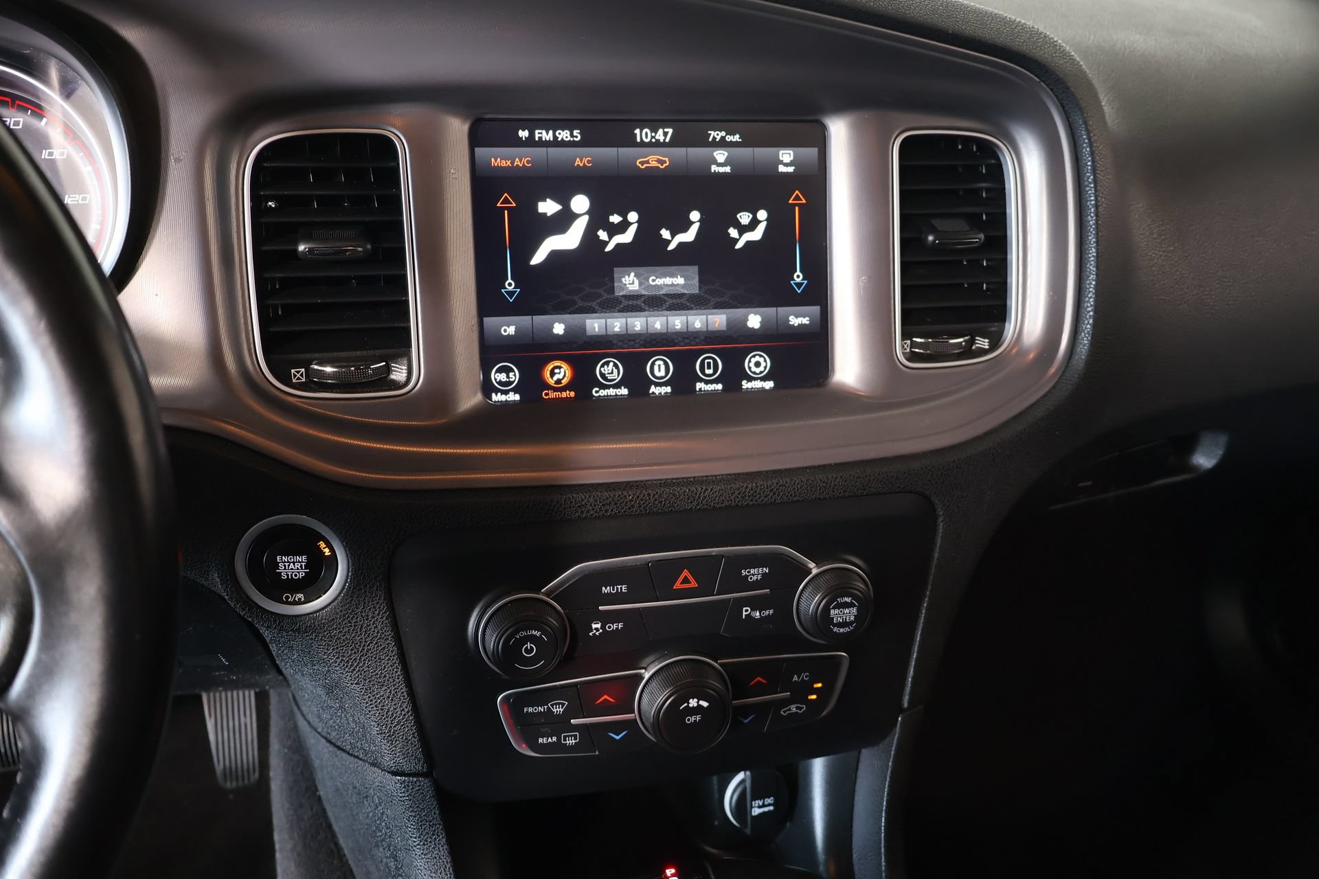 Used 2023 Dodge Charger SXT w/ Cold Weather Package RWD image 5