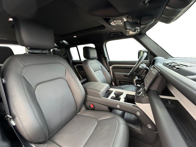 Certified 2026 Land Rover Defender 110 X-Dynamic SE AWD/4WD image 16