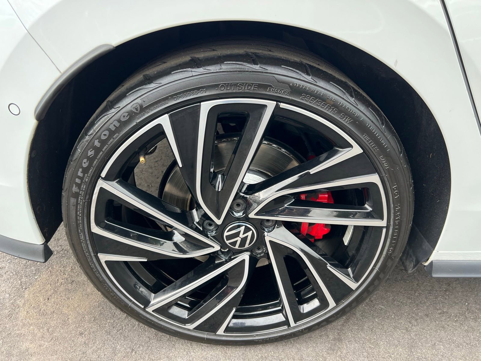 Used 2023 Volkswagen GTI Autobahn FWD image 15