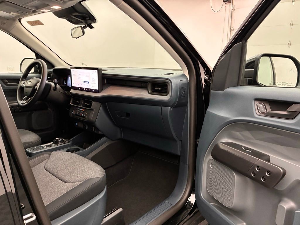 New 2025 Ford Maverick XLT w/ Black Appearance Package image 23