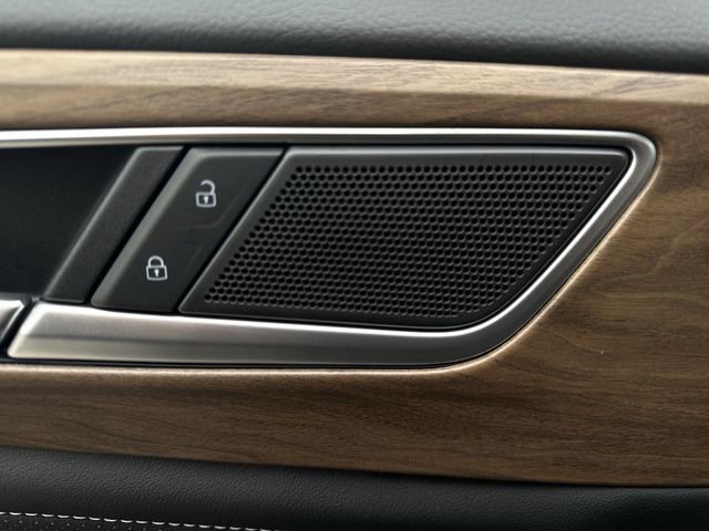 New 2026 Volkswagen Atlas SE image 24