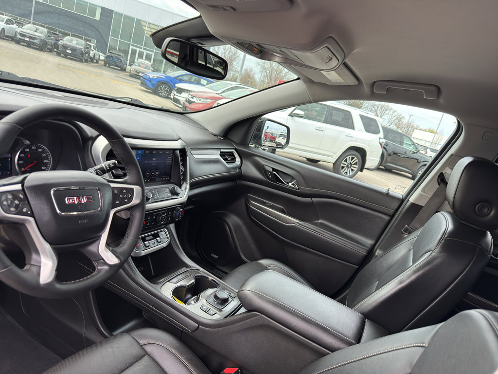 Used 2023 GMC Acadia SLT w/ Preferred Package AWD/4WD image 25