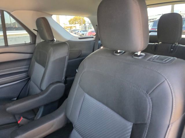 Used 2023 Ford Explorer XLT image 10