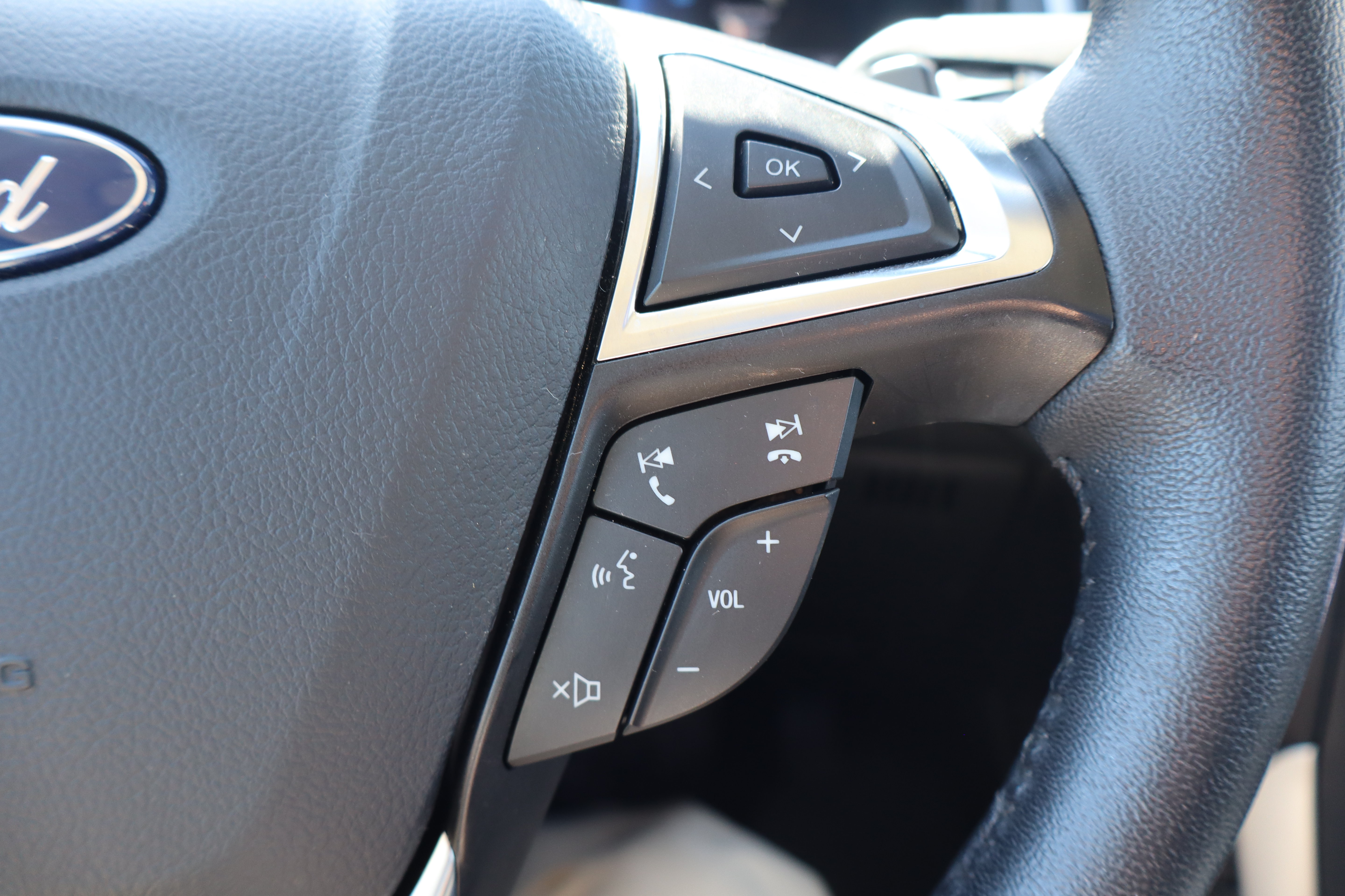 Used 2024 Ford Edge SEL w/ Convenience Package AWD/4WD image 18