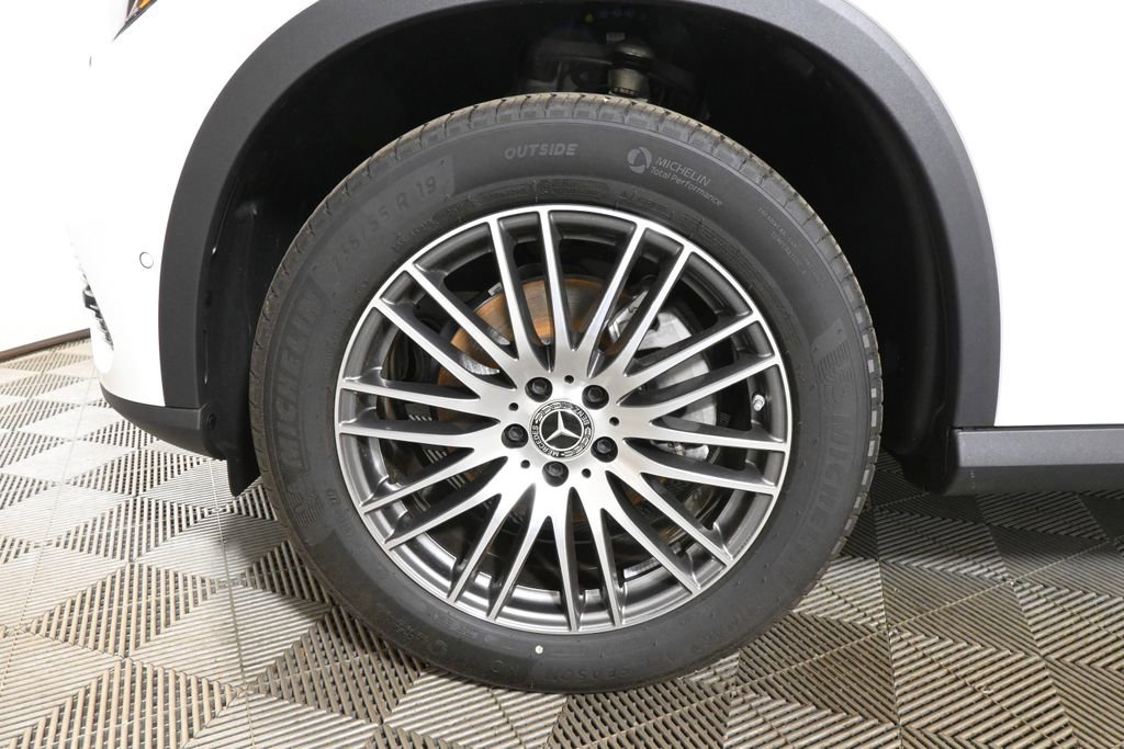 Certified 2026 Mercedes-Benz GLC 300 4MATIC image 12