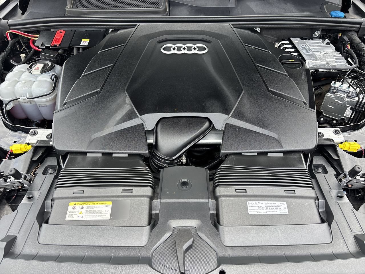 Used 2024 Audi Q7 3.0T Premium Plus AWD/4WD image 11