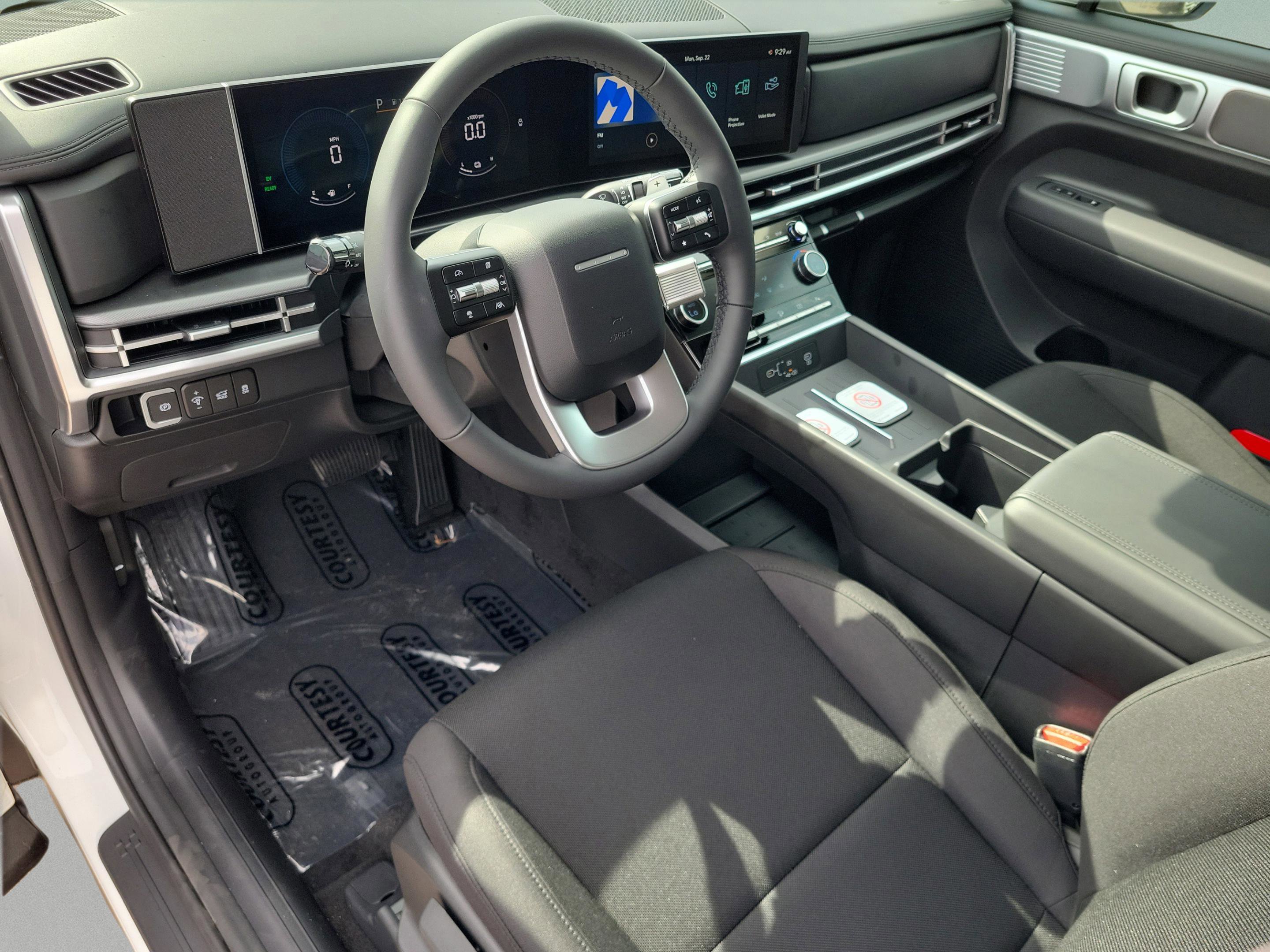 New 2026 Hyundai Santa Fe SE image 17