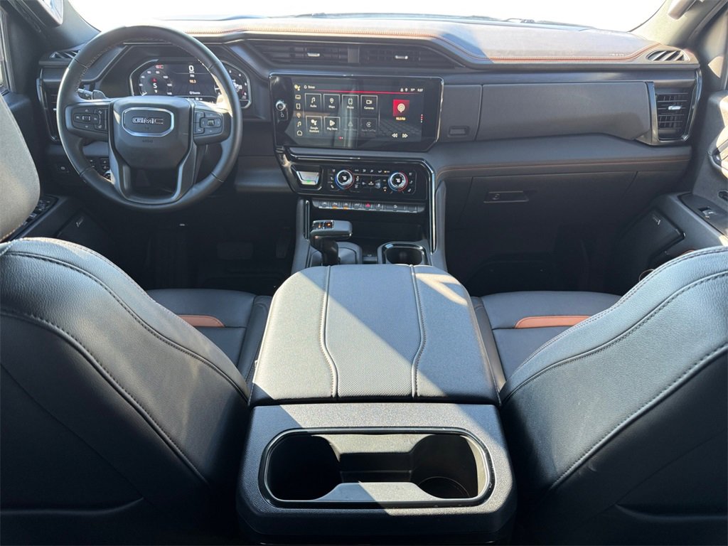 Used 2024 GMC Sierra 1500 AT4 w/ Technology Package image 10