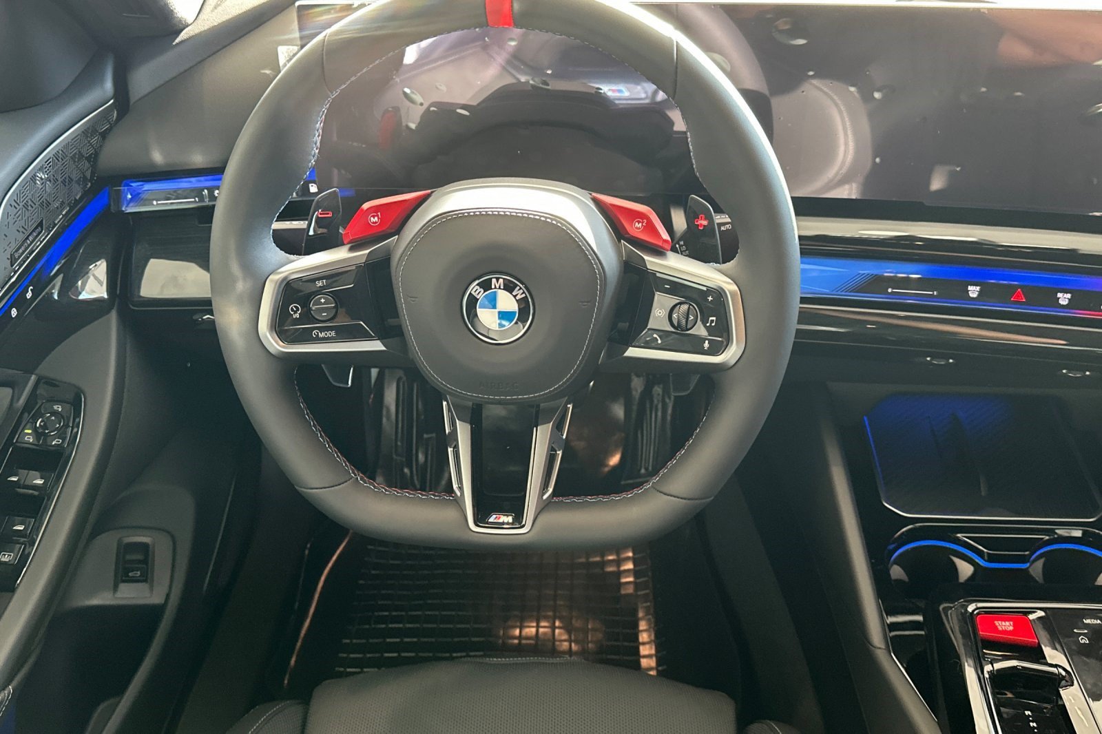 Used 2026 BMW M5 w/ Executive Package AWD/4WD image 22