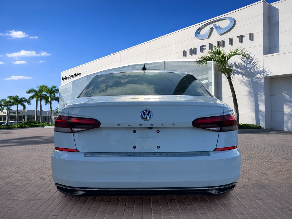 Used 2021 Volkswagen Passat 2.0T SE FWD image 6