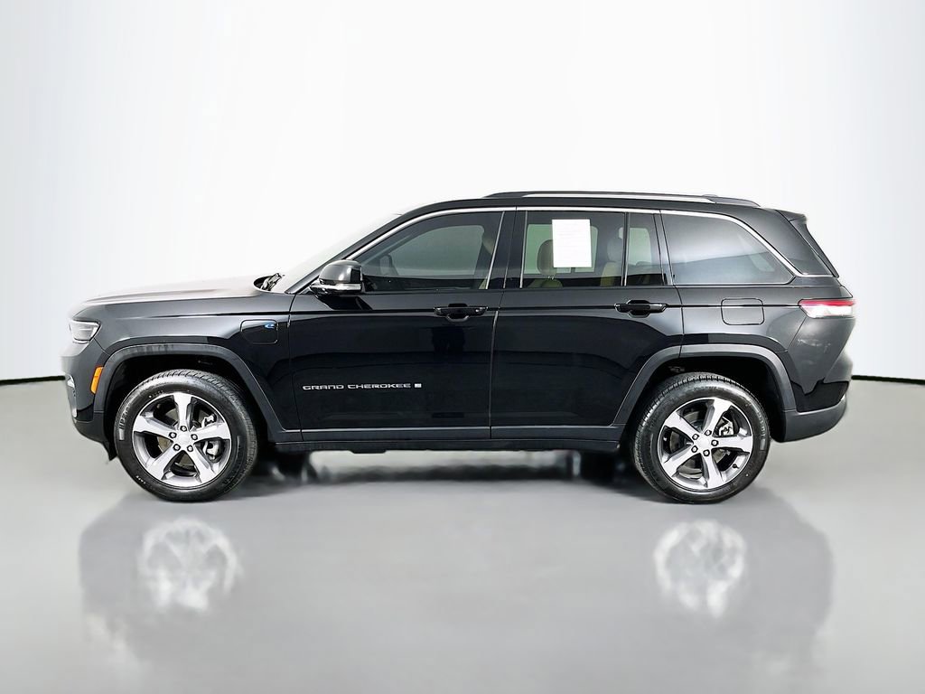 Used 2022 Jeep Grand Cherokee Limited 4xe AWD/4WD image 5