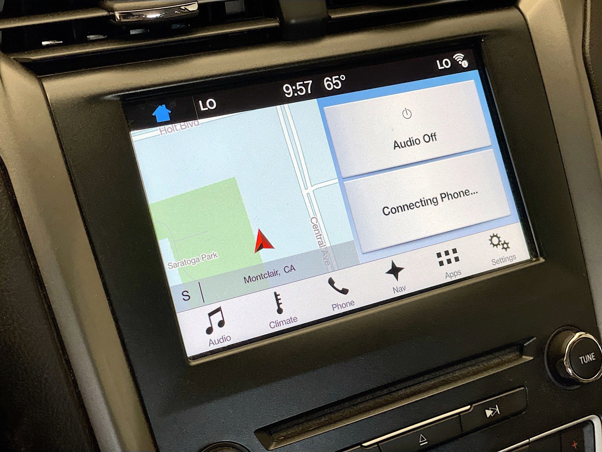 Used 2017 Ford Fusion SE w/ Fusion SE Technology Package image 11