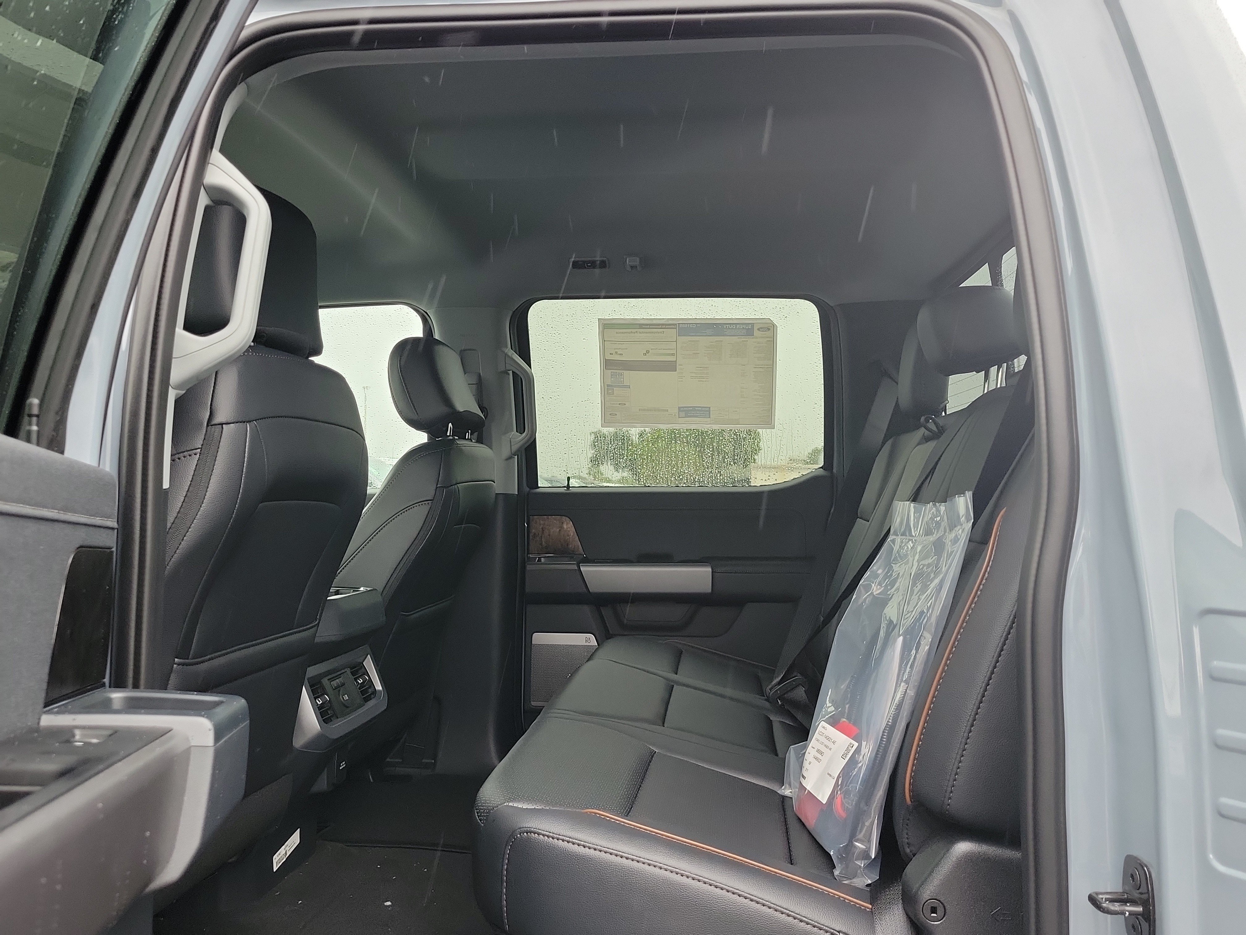 New 2027 Ford F350 Lariat w/ Black Appearance Package AWD/4WD image 9