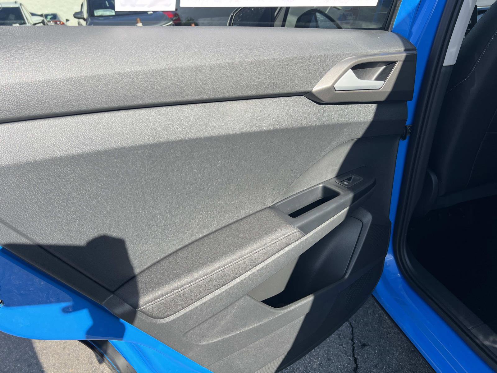 New 2026 Volkswagen Taos SE image 21