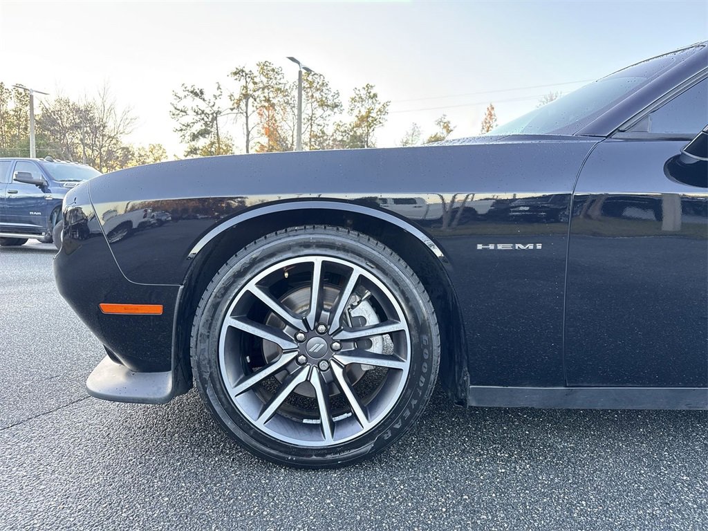 Used 2021 Dodge Challenger R/T w/ Plus Package image 10