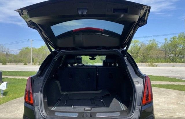 Used 2023 Cadillac XT5 Premium Luxury w/ Technology Package AWD/4WD image 5