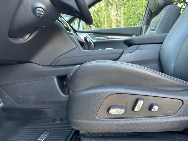 Used 2023 Cadillac XT6 Sport w/ Technology Package image 32