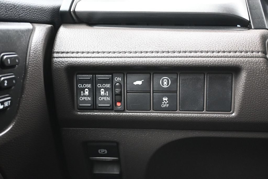Certified 2024 Honda Odyssey EX-L image 17