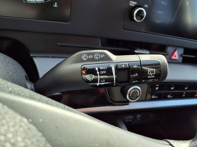 Used 2024 Kia Sportage LX AWD/4WD image 12