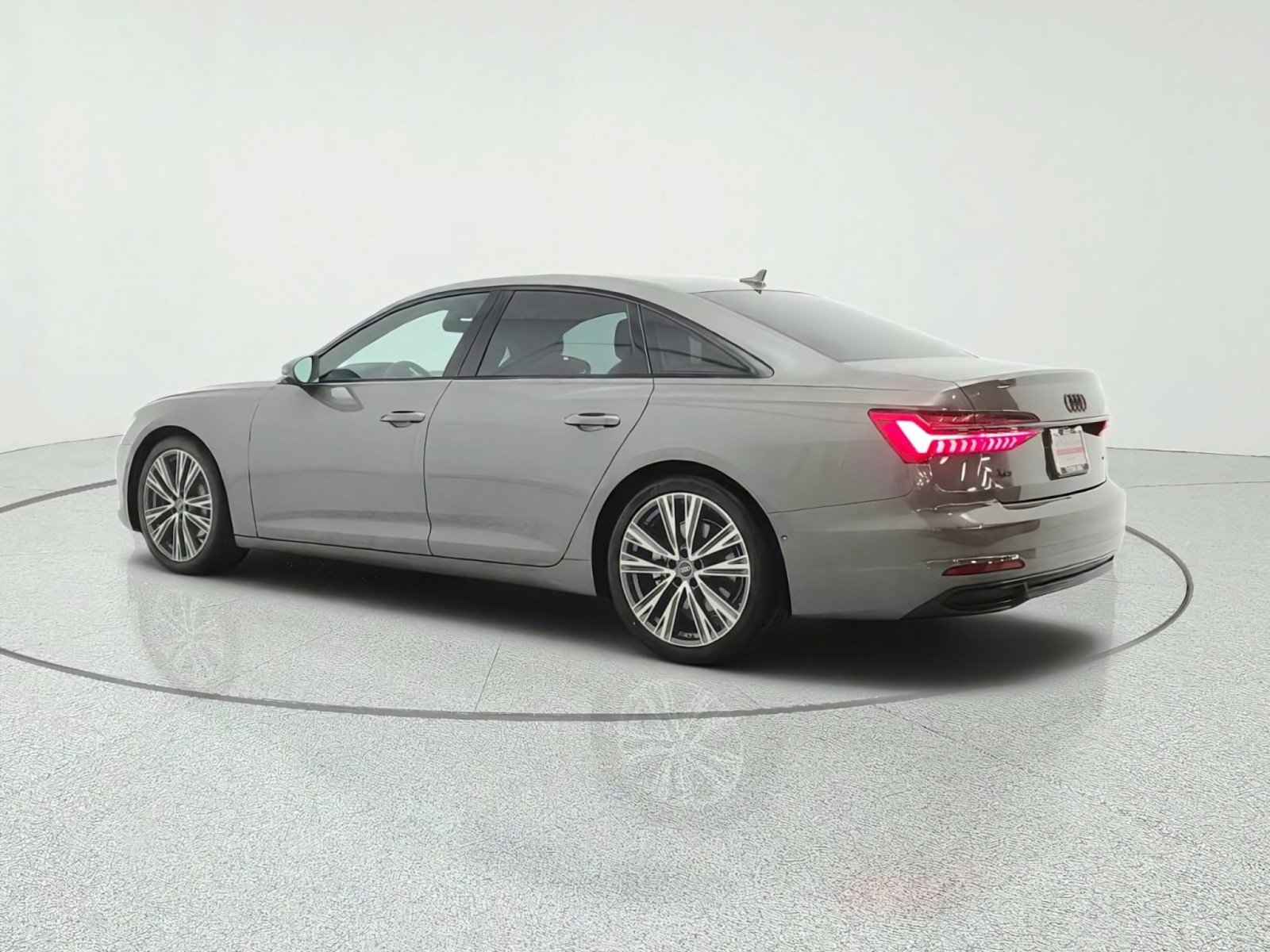 Used 2023 Audi A6 Premium Plus w/ Premium Plus Package AWD/4WD image 7